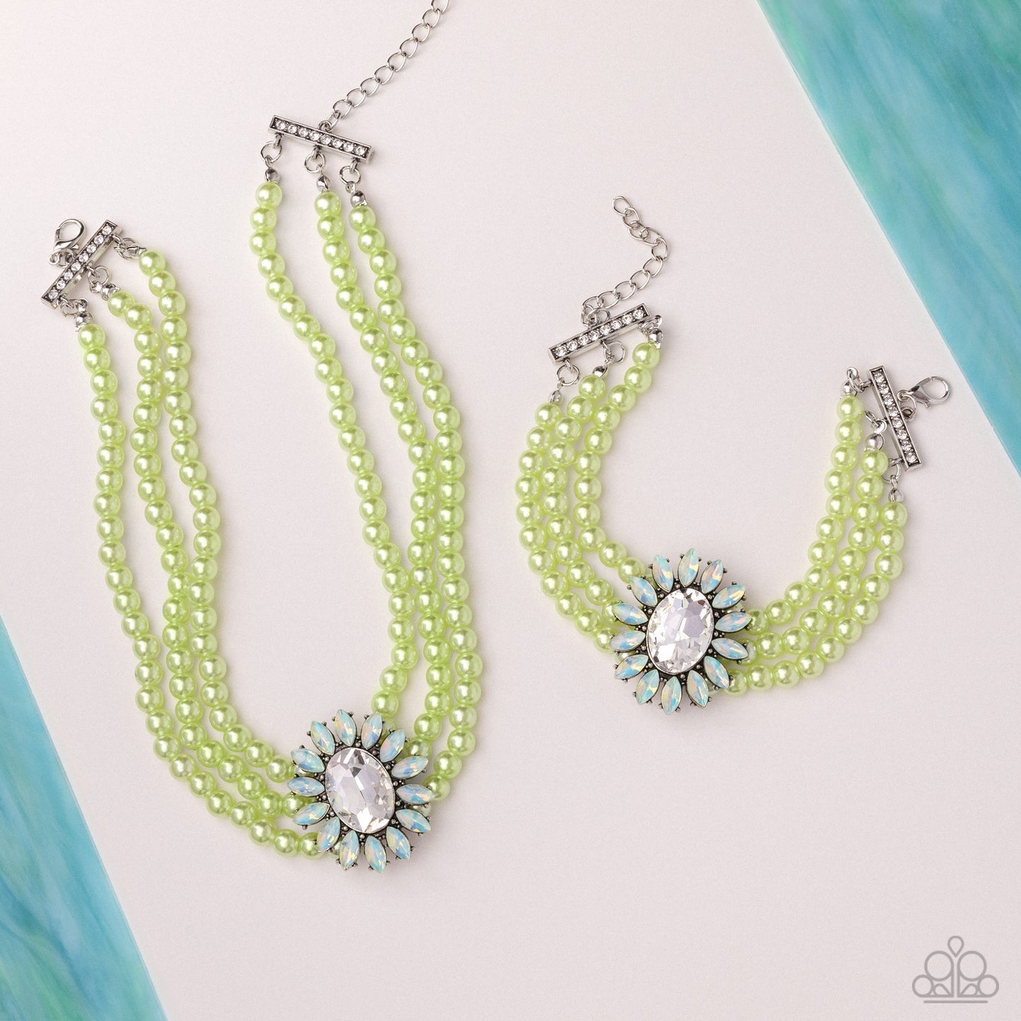 Opulent Observation - Green